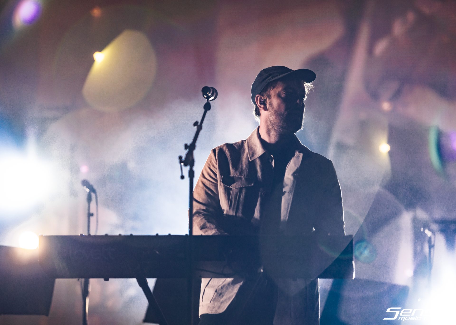 MUMFORD & SONS-6.png