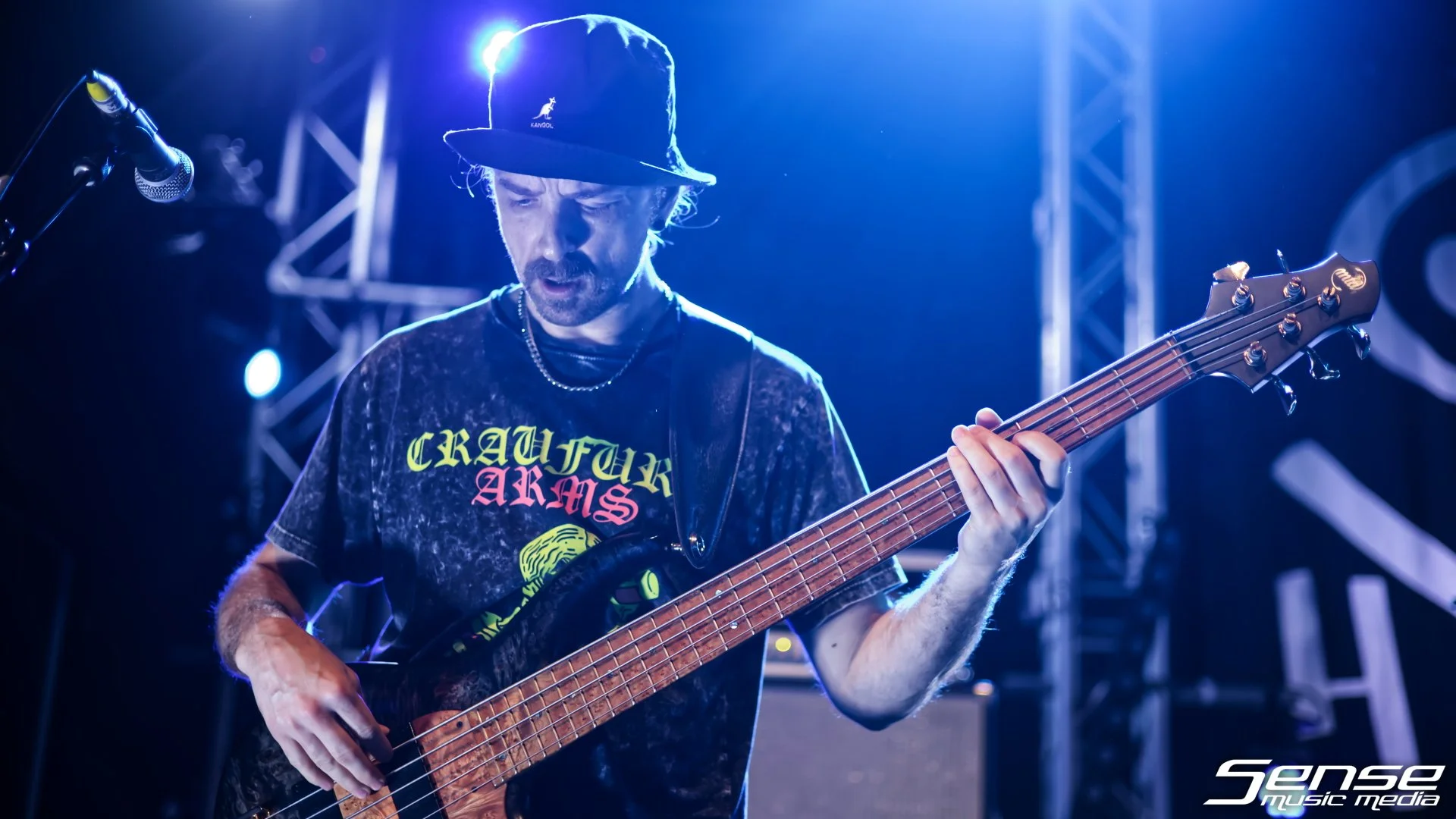HedPE07.JPG
