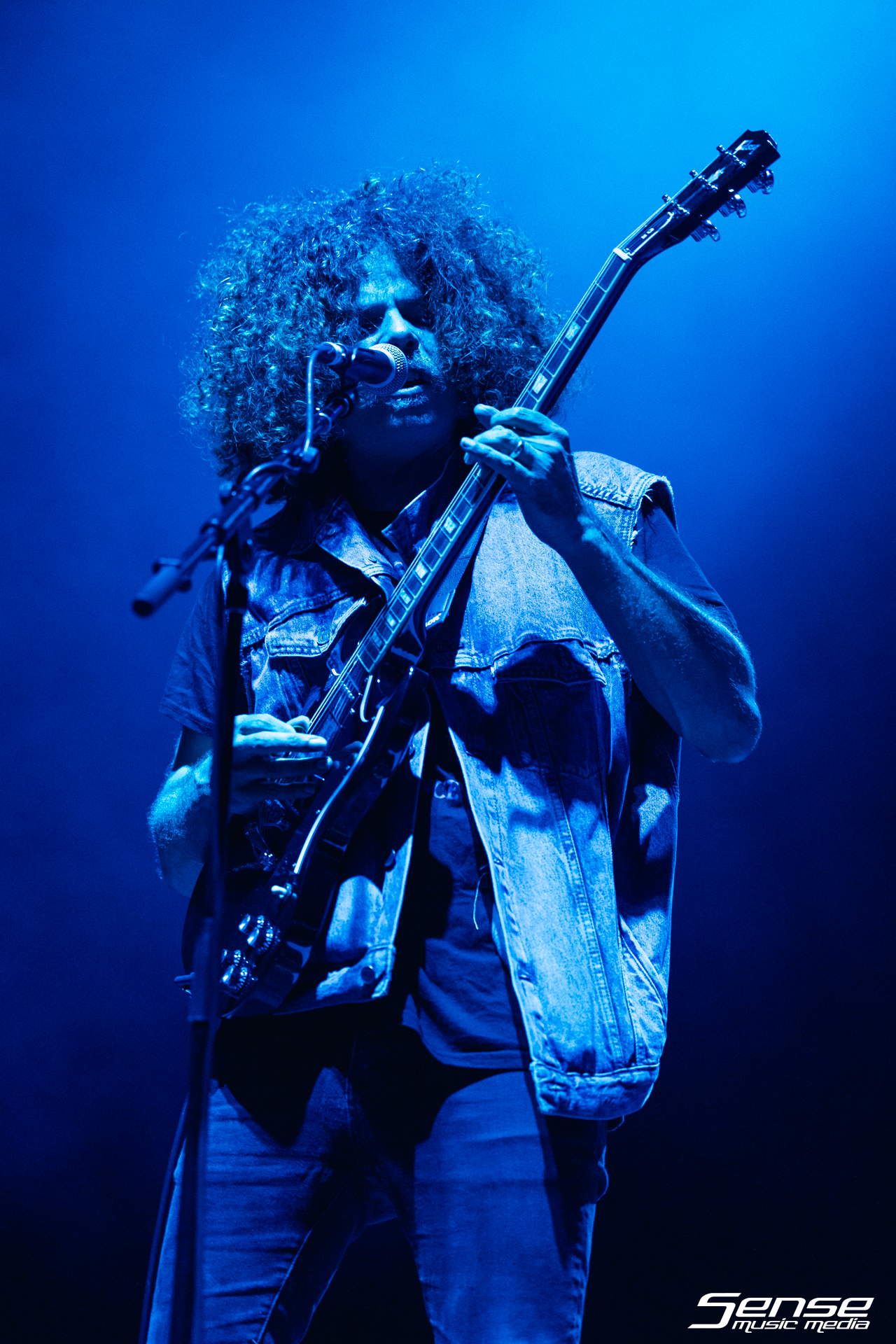 WOLFMOTHER @ ICC, Sydney-7.png