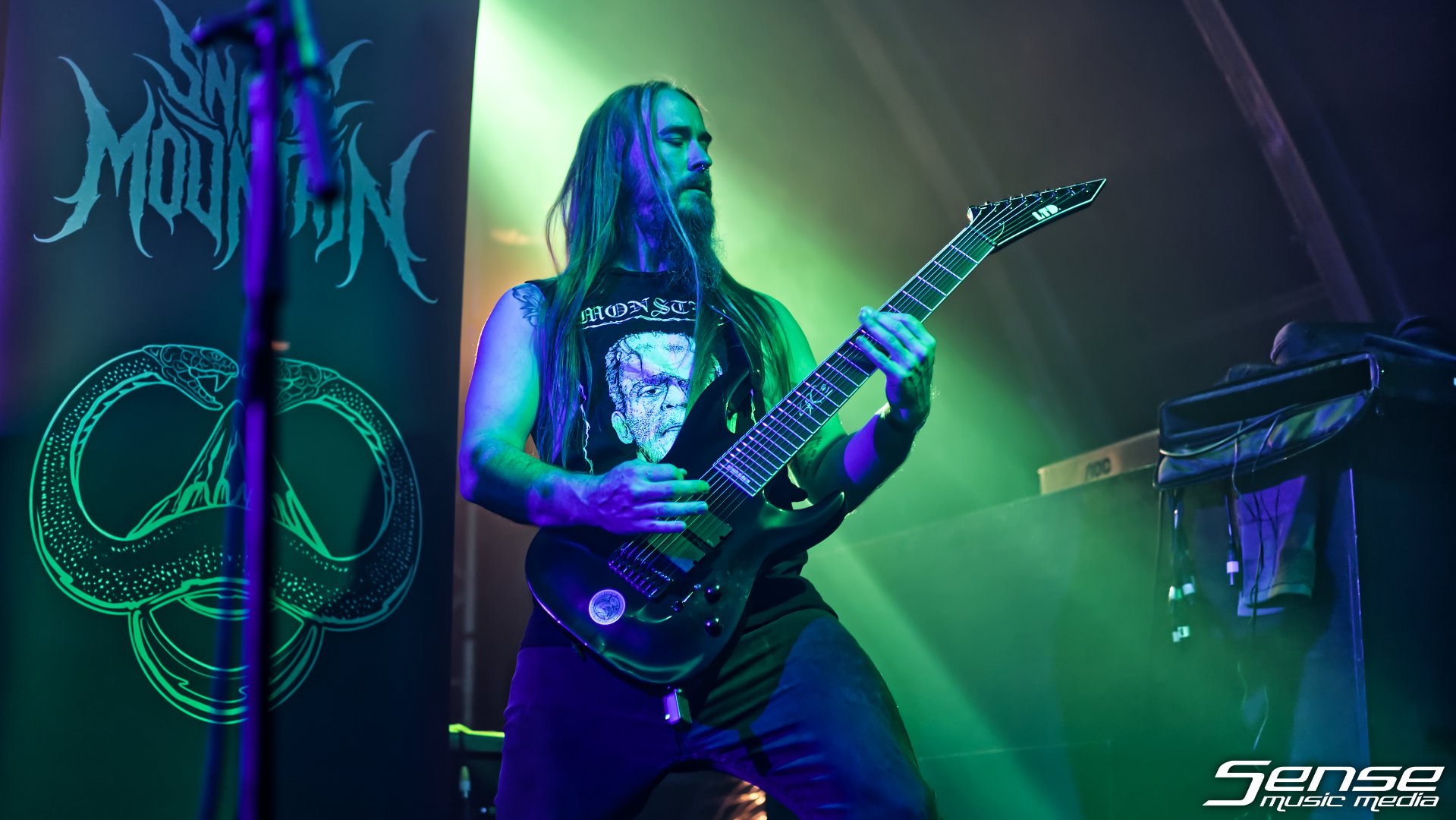 SnakeMountain05.jpg
