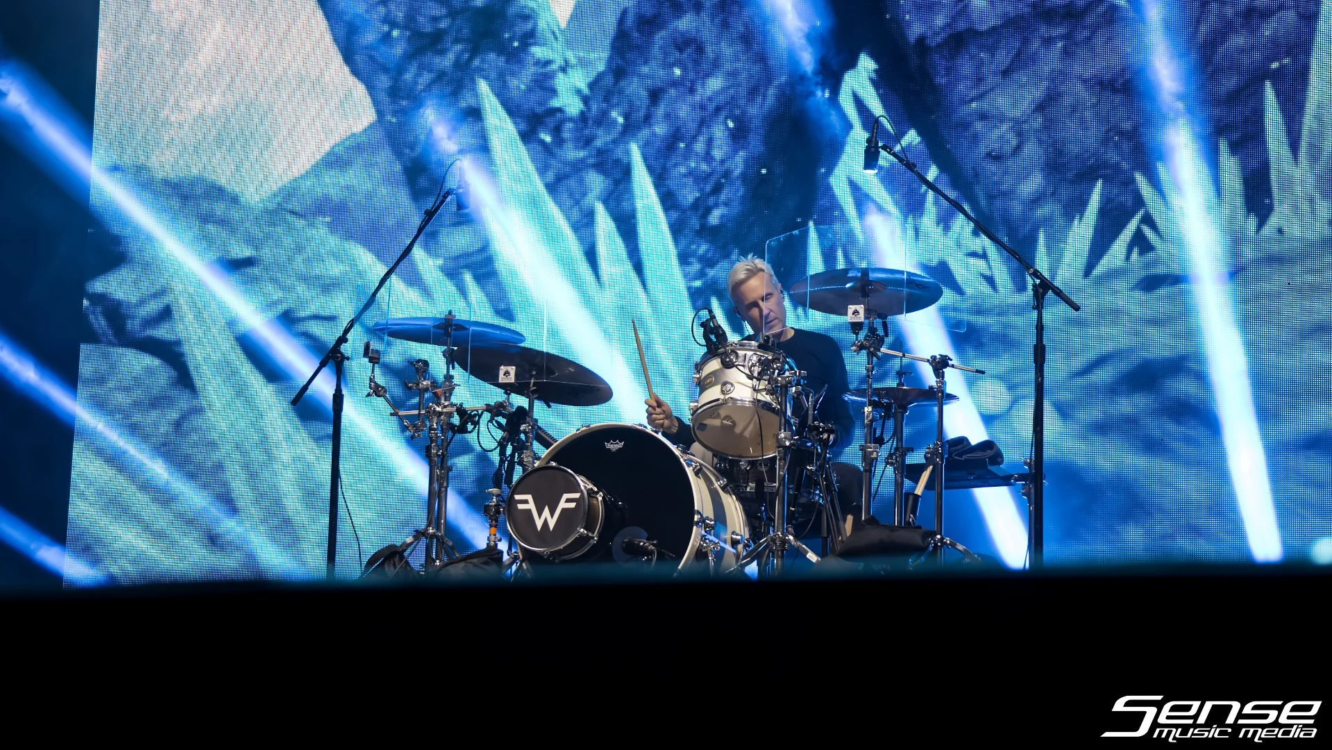 Weezer08.jpg