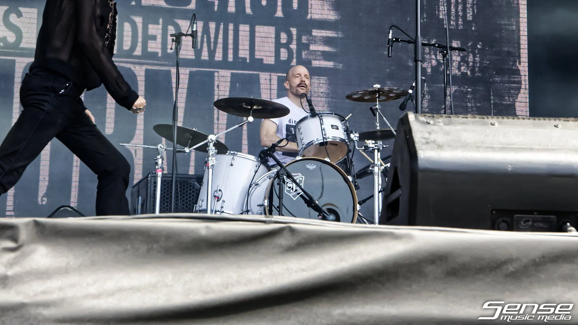 Refused04.jpg