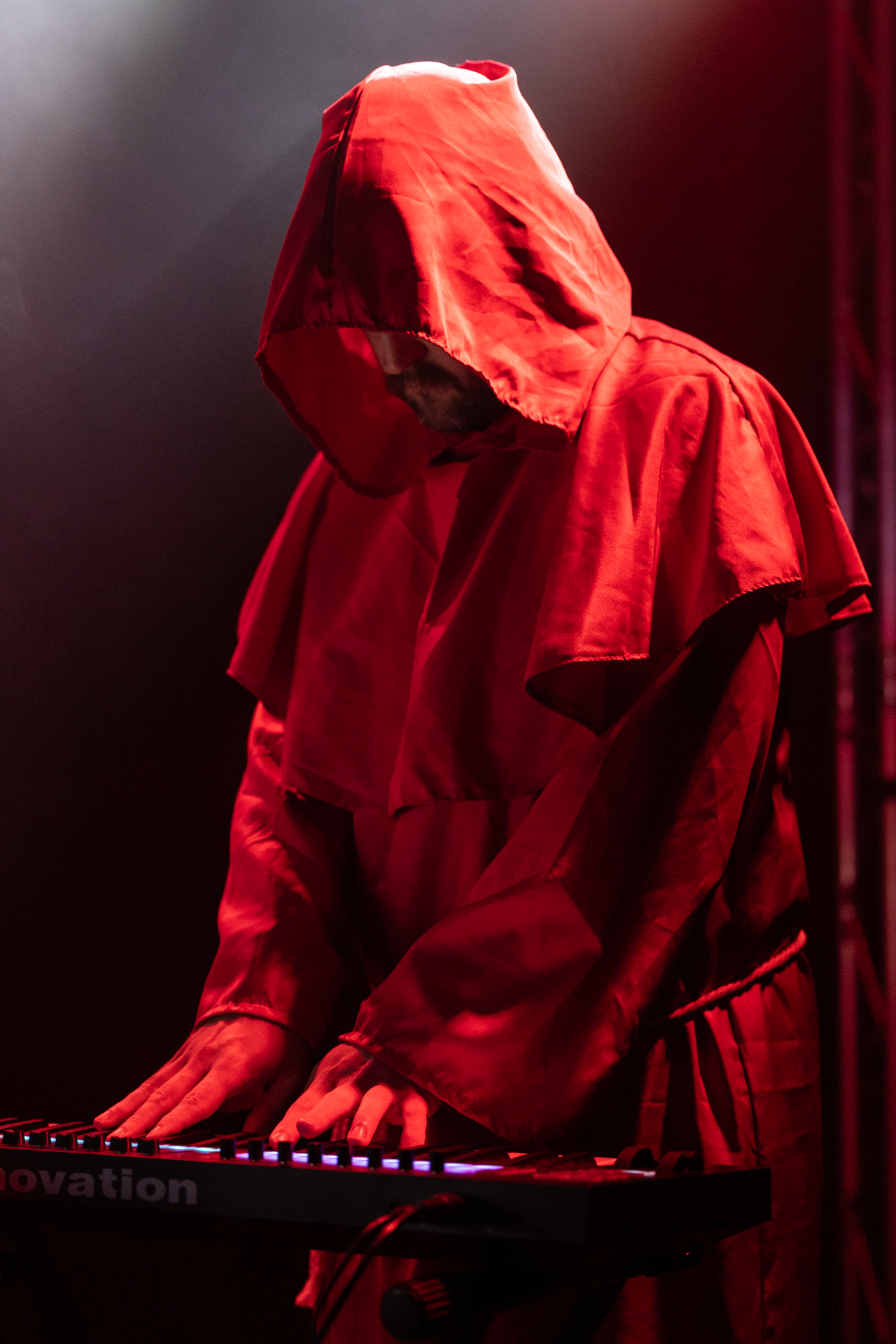 LORESPINNER @ Metro, Sydney-4.png
