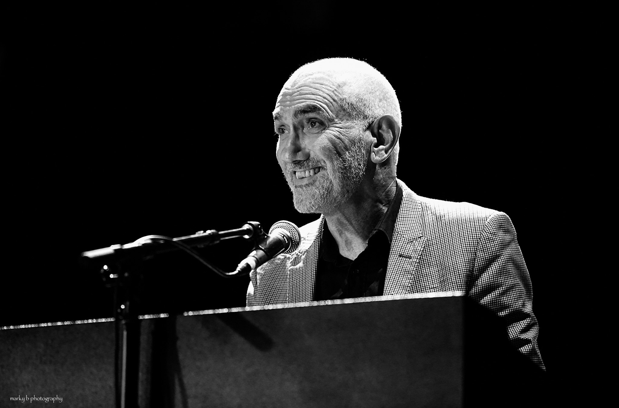 Paul Kelly-1-2.jpg