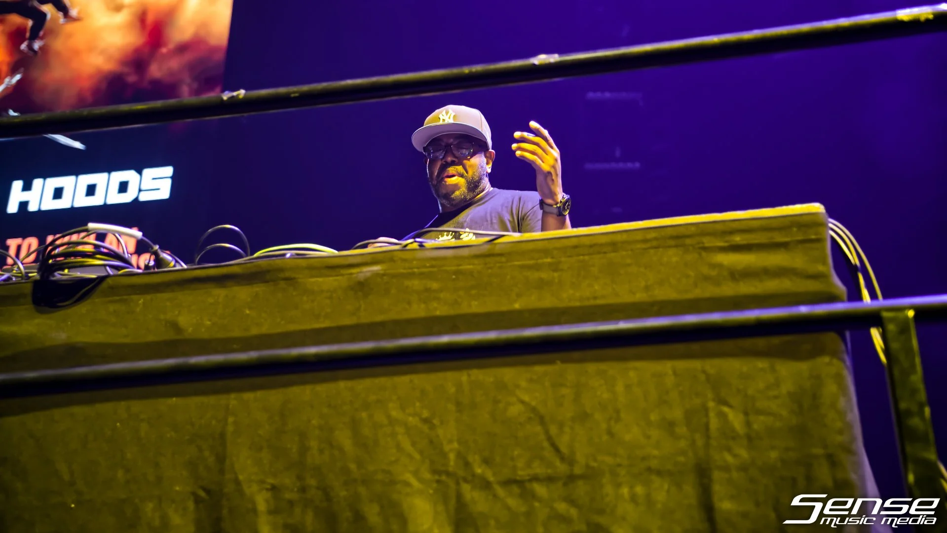 DJEclipse02.jpg
