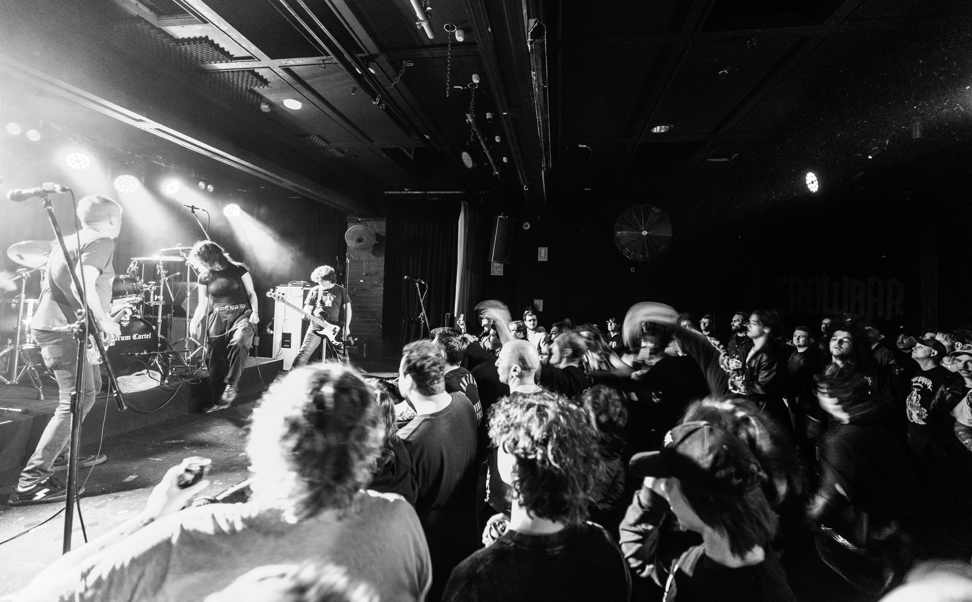 BLACK FLAG @ Crowbar, Sydney-8.png