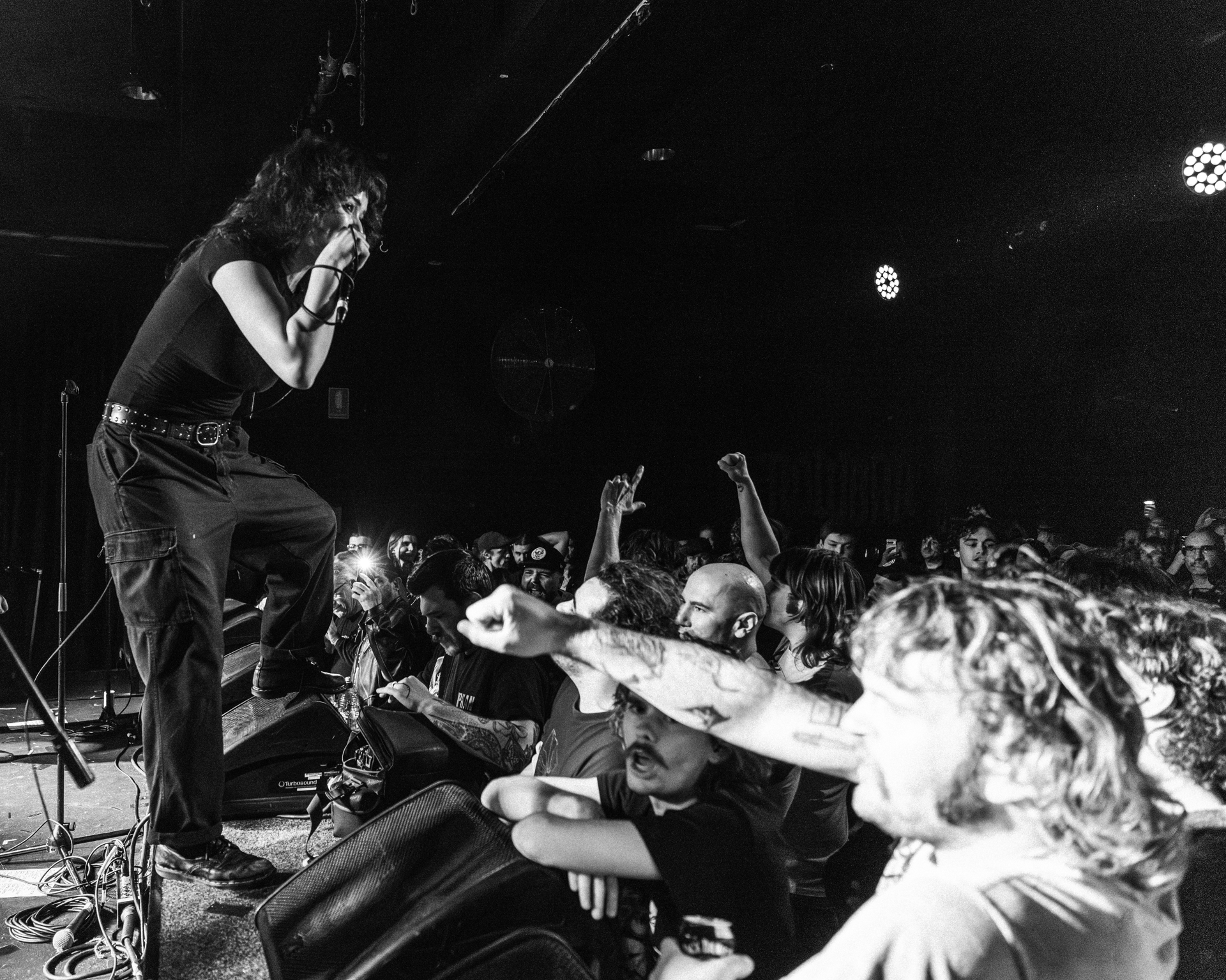 BLACK FLAG @ Crowbar, Sydney-15.png
