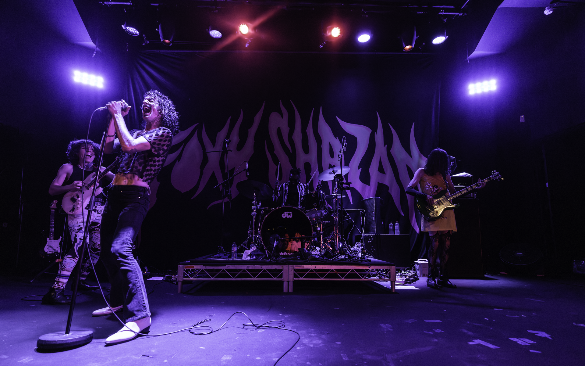 FOXY SHAZAM @ Manning Bar, Sydney-21.png