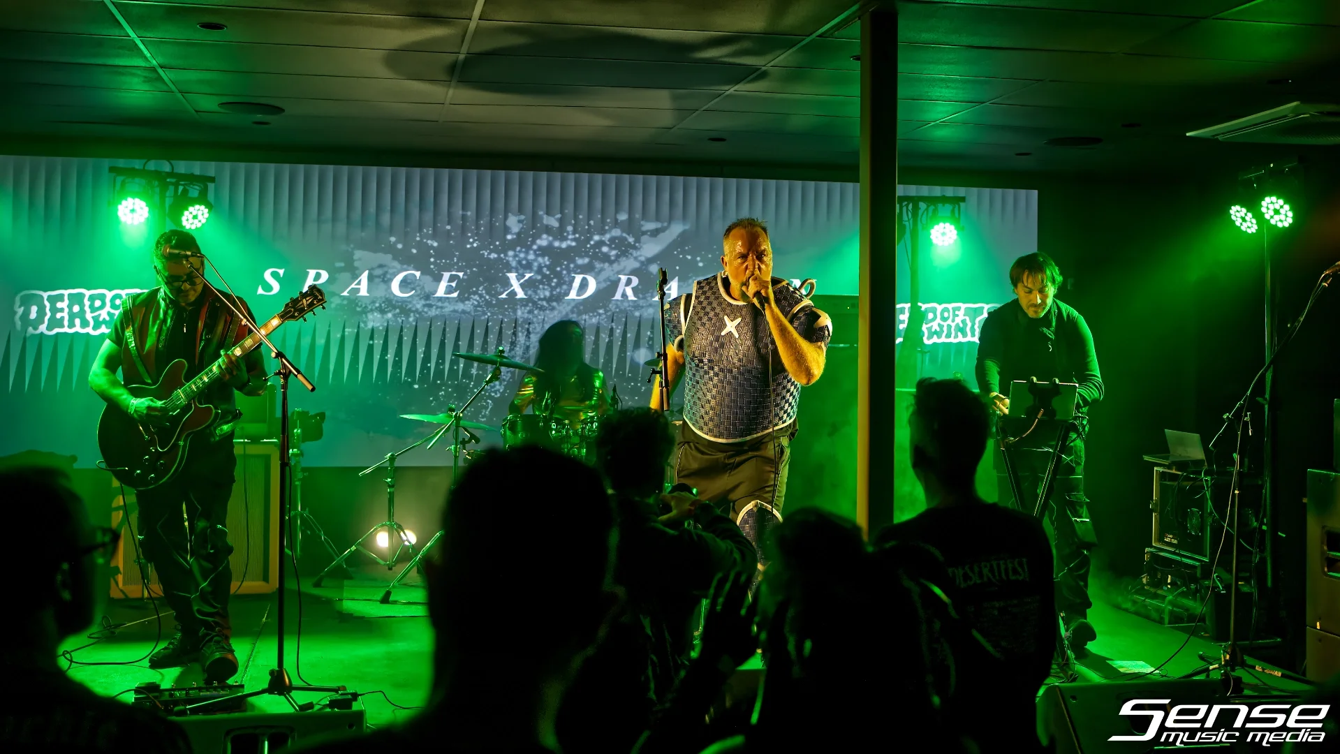 SpaceXDragon05.webp