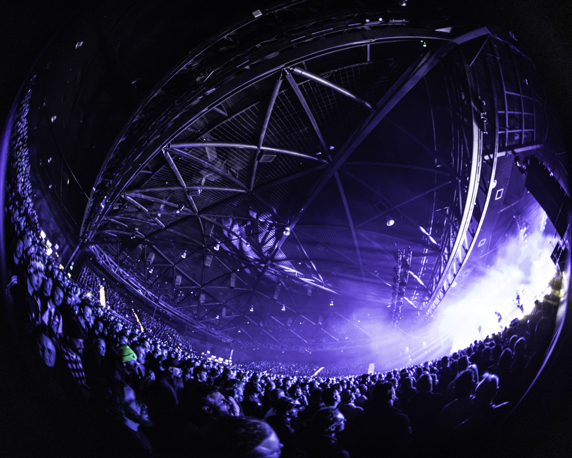 Jimmy Wah_KARNIVOOL @ Hordern Pavilion, Sydney-14.png