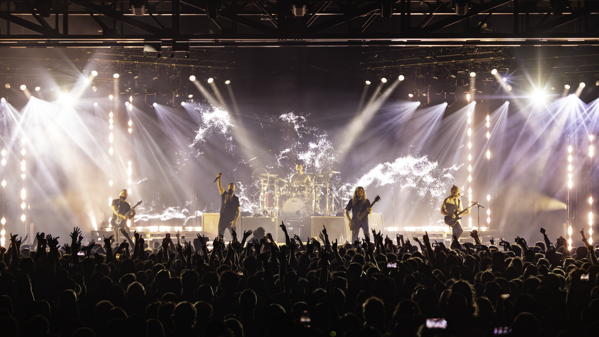 Jimmy Wah_KARNIVOOL @ Hordern Pavilion, Sydney-16.png