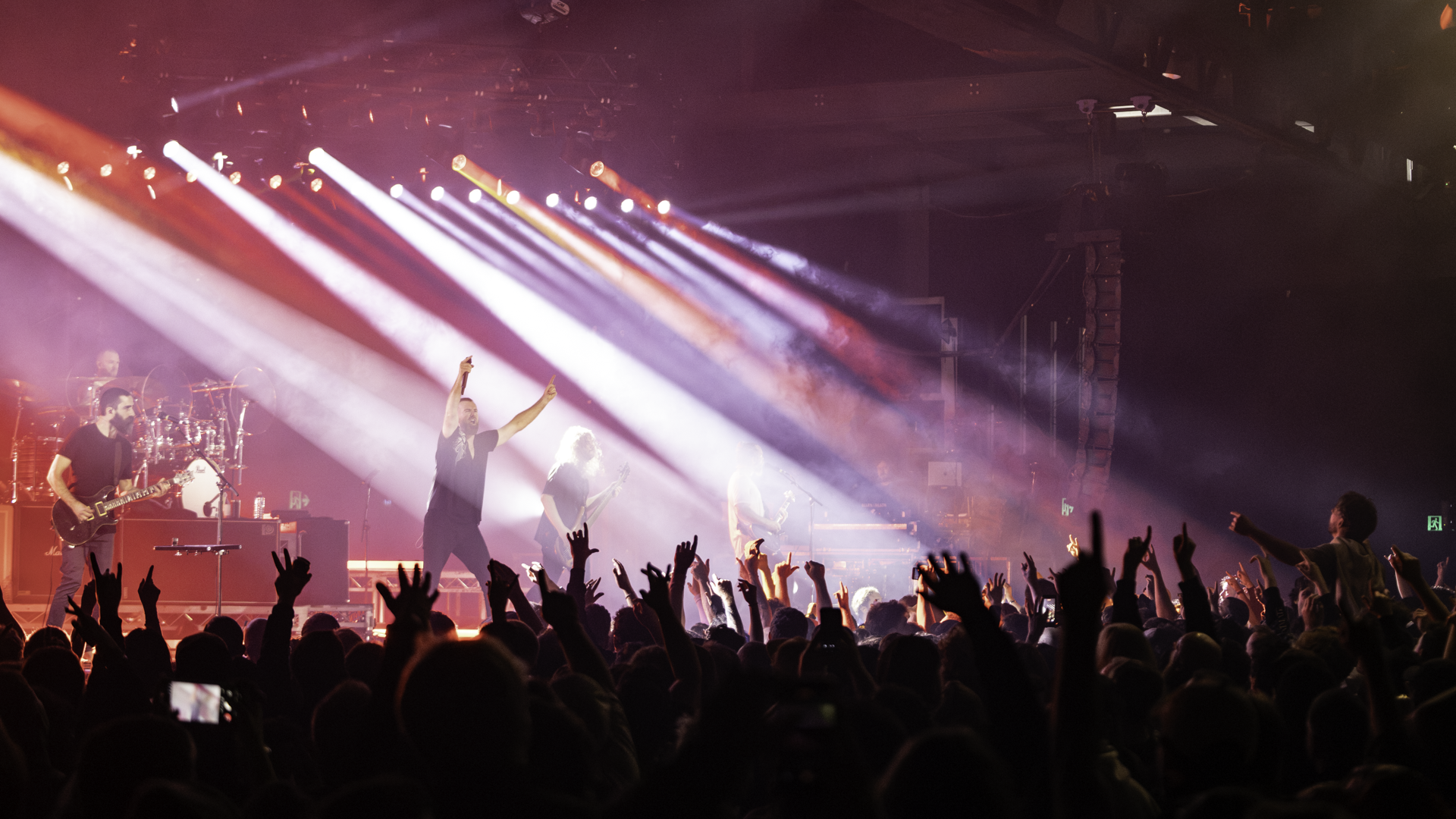 Jimmy Wah_KARNIVOOL @ Hordern Pavilion, Sydney-18.png