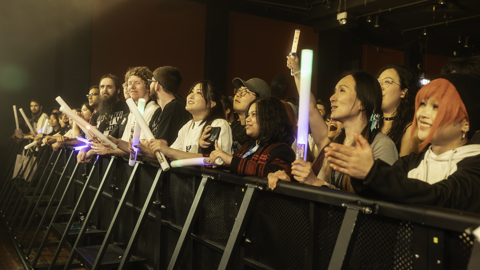 FLOW @ Metro Theatre, Sydney-11.png