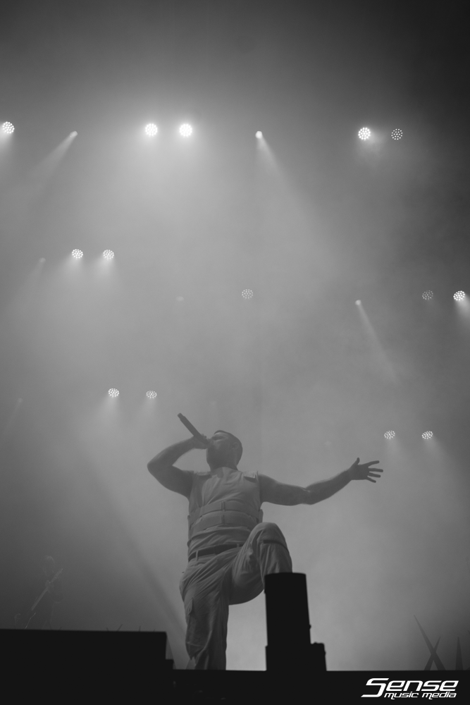 Parkway Drive - KNOTFEST-14.png