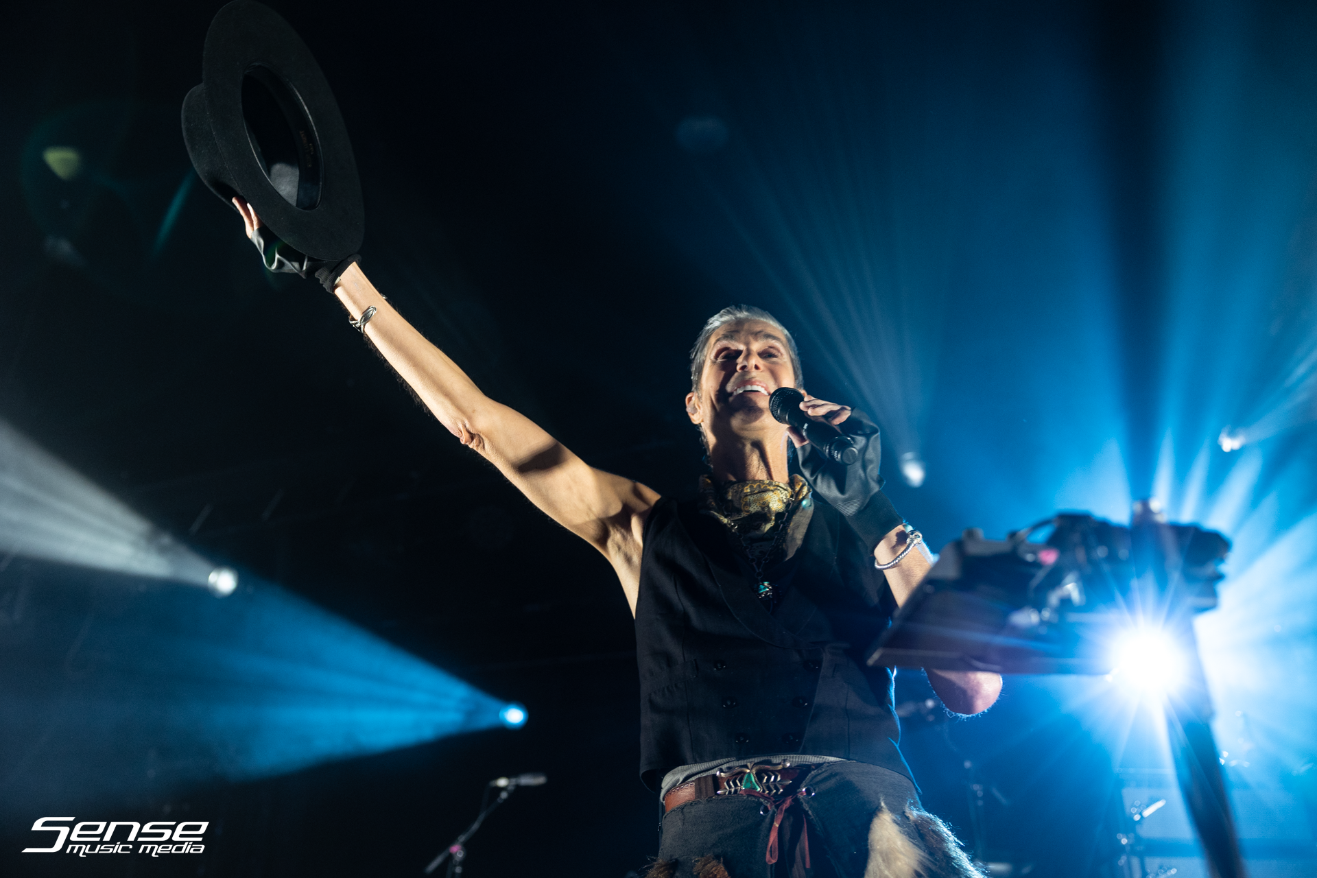 JANE'S ADDICTION - Eaton's Hill-1.png