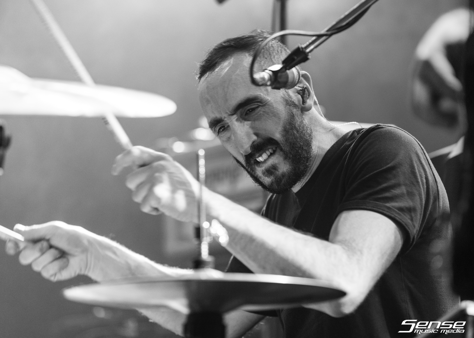 CLOSURE IN MOSCOW - Metro Theatre 2023-Web-34.png