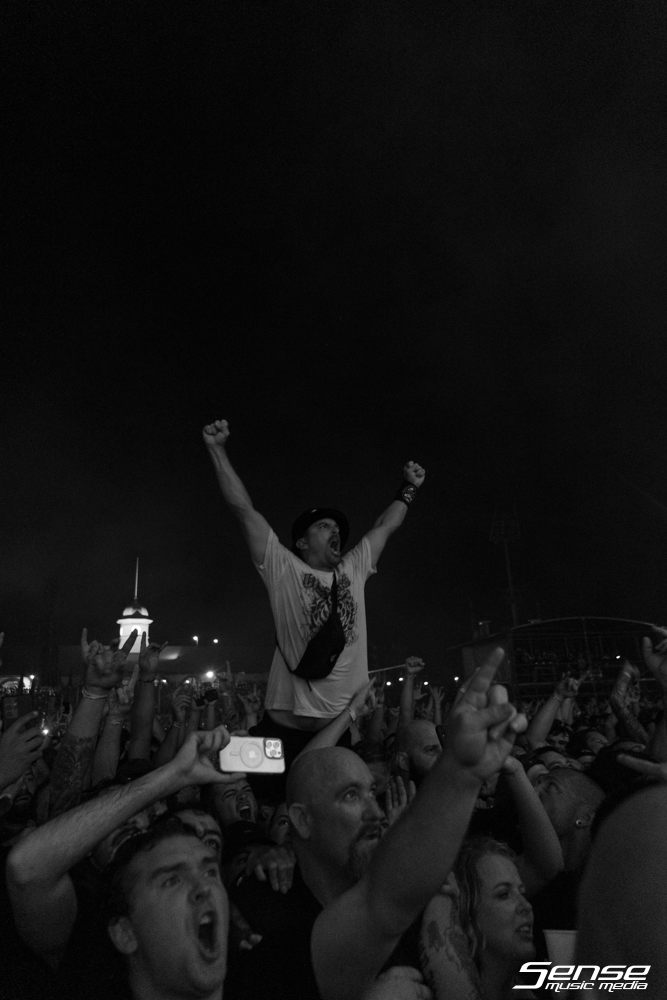 Parkway Drive - KNOTFEST-40.png