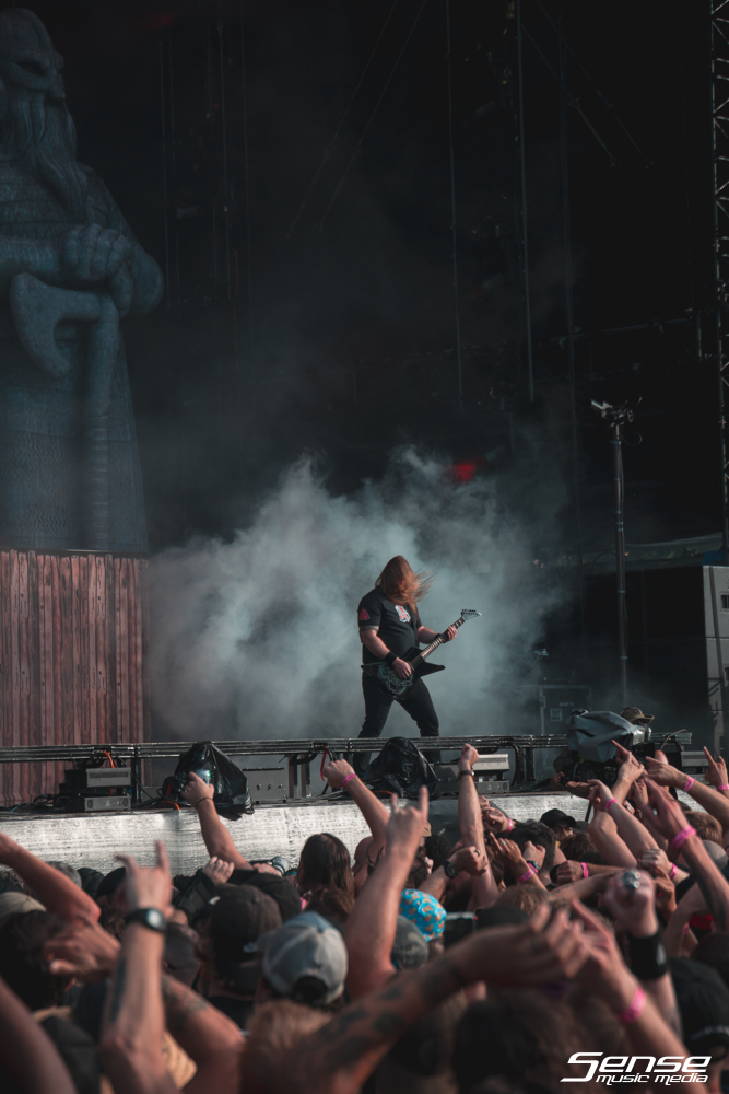 Amon Amarth - KNOTFEST-19.png