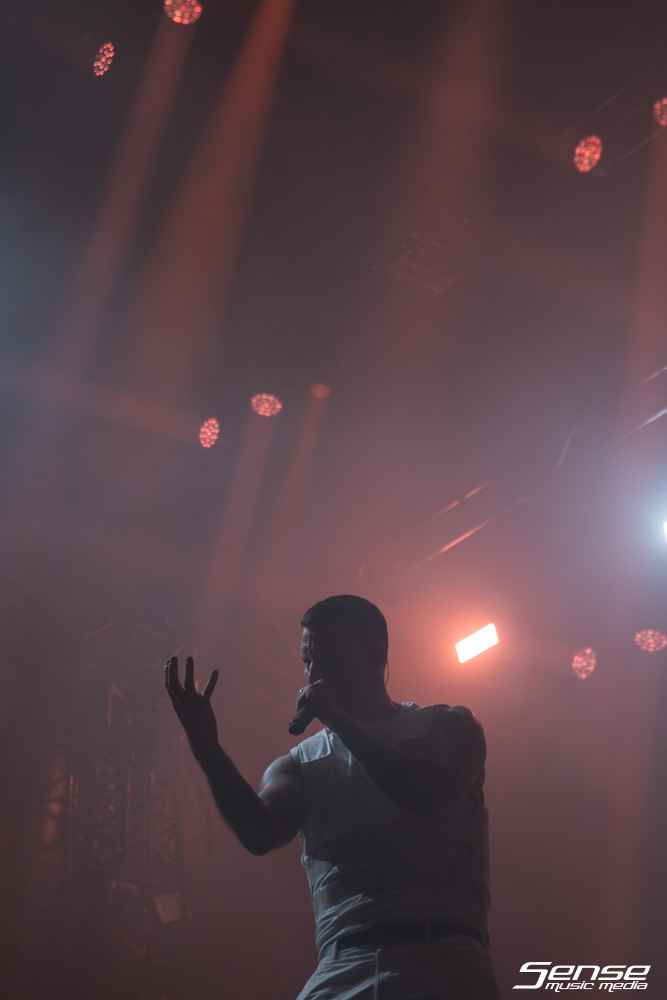 Parkway Drive - KNOTFEST-38.png