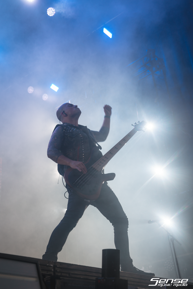 Trivium - KNOTFEST-16.png