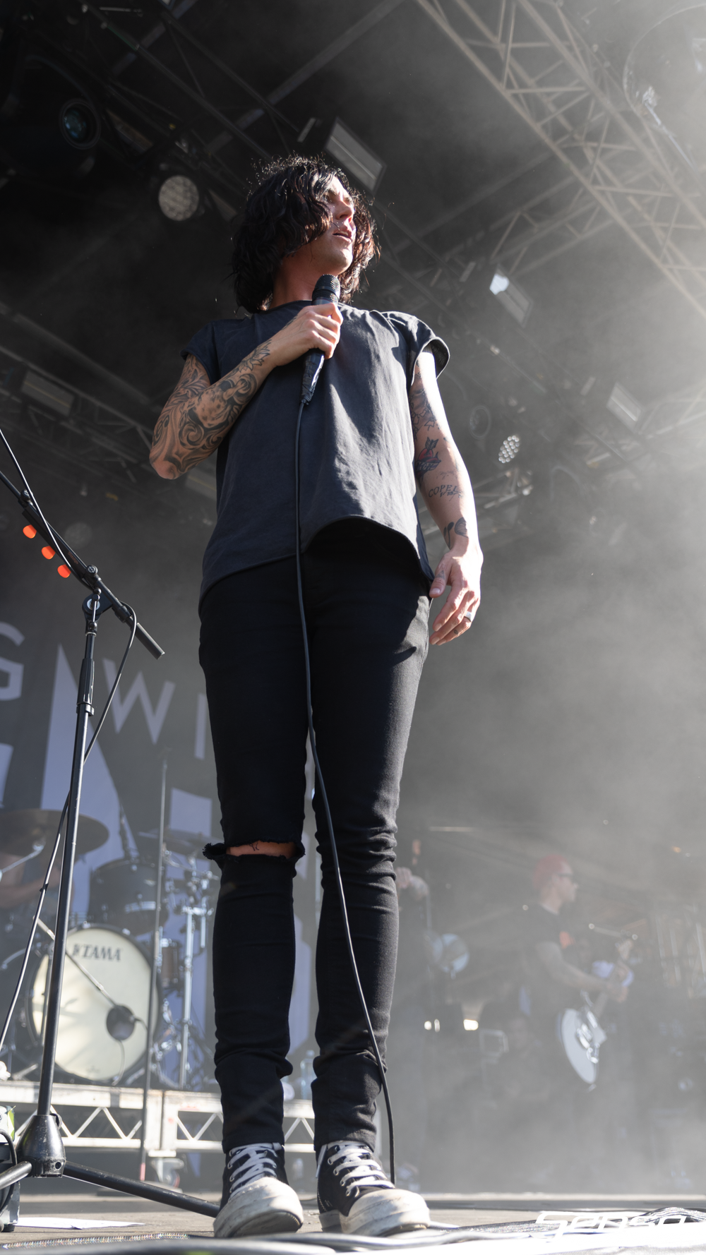 SLEEPING WITH SIRENS - Good Things-7.png