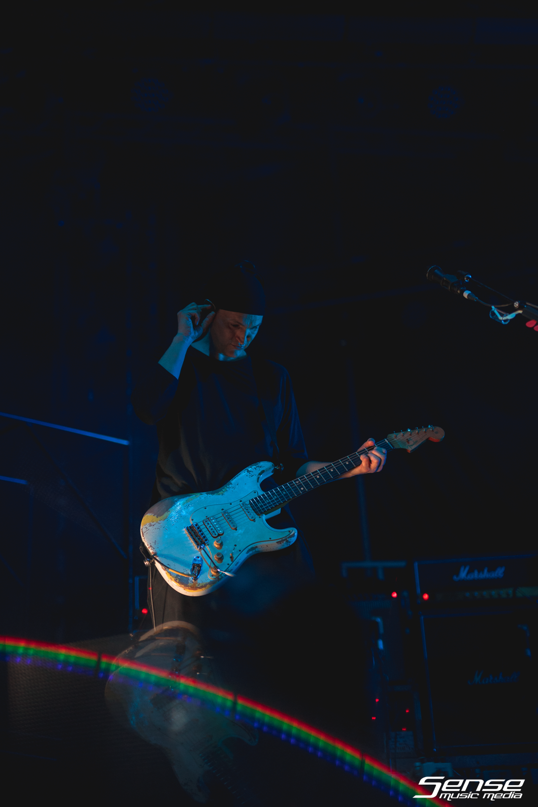 JANE'S ADDICTION - Eaton's Hill-2.png