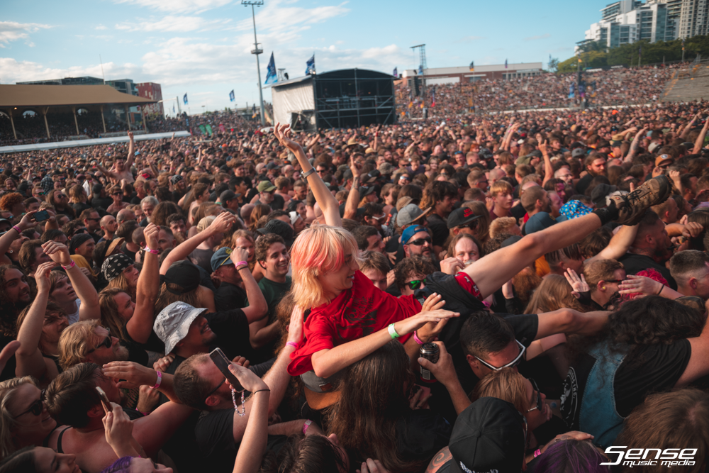 Amon Amarth - KNOTFEST-32.png