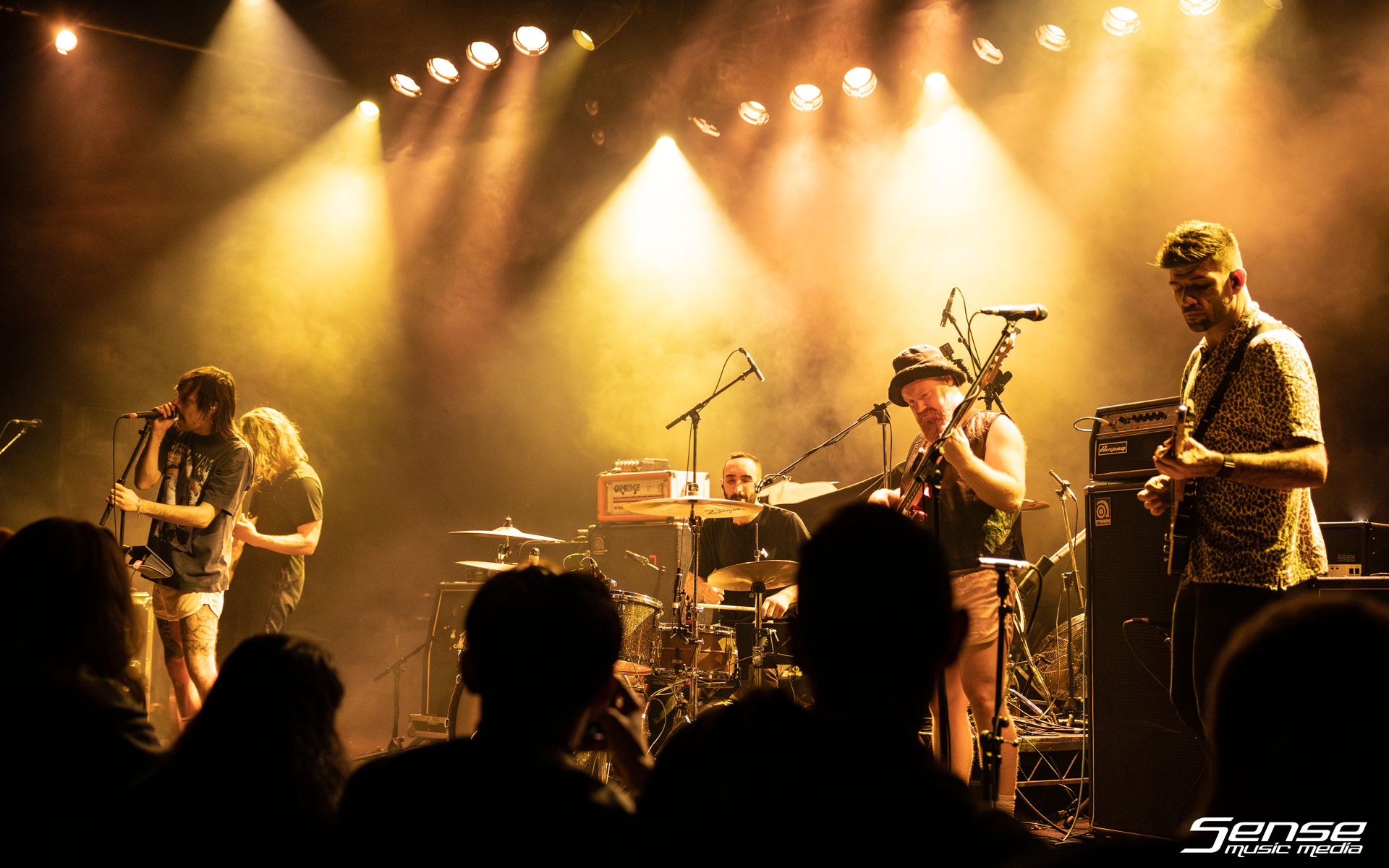 CLOSURE IN MOSCOW - Metro Theatre 2023-Web-1.png