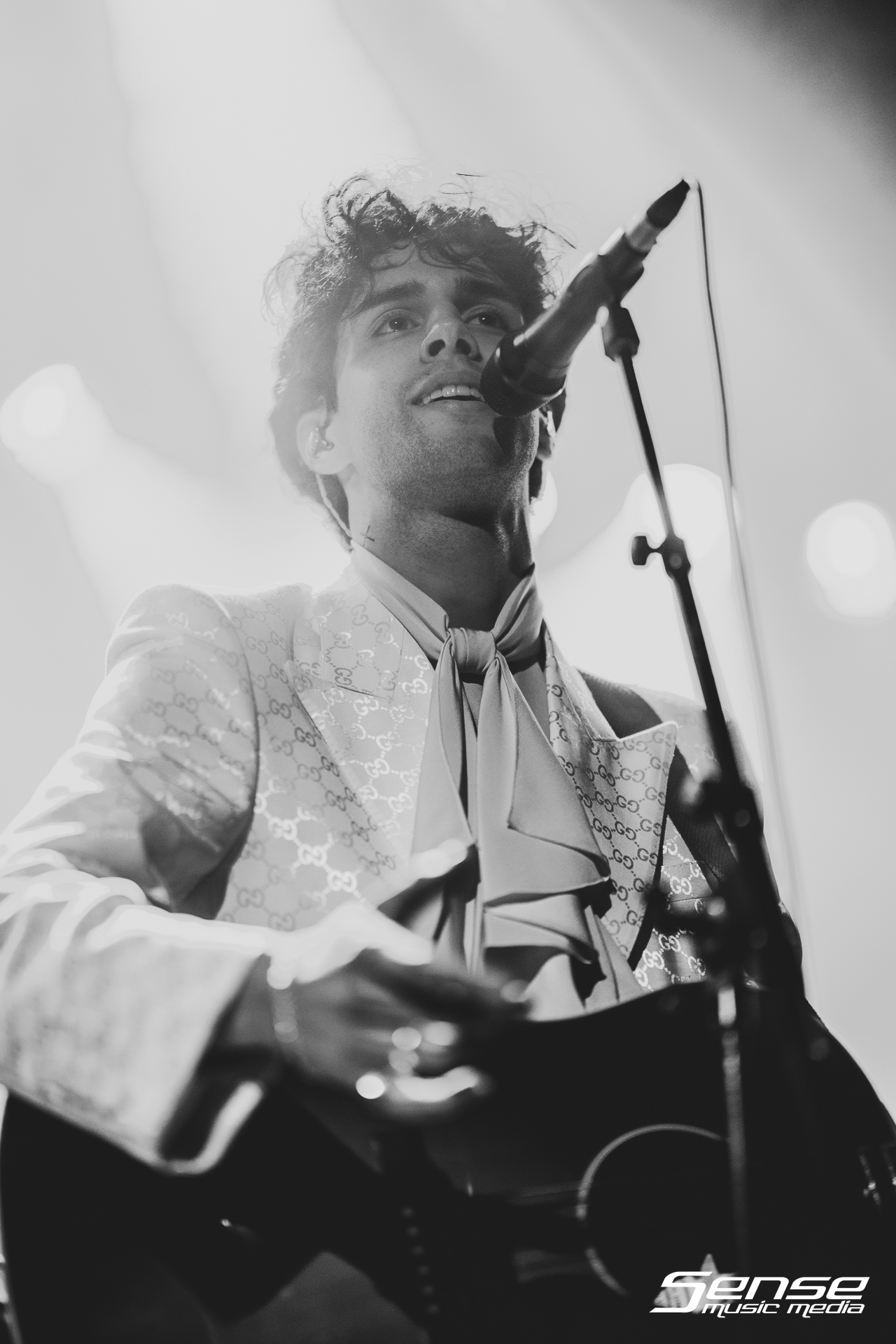 STEPHEN SANCHEZ - METRO - ADRIANNE_SMM-7124.png