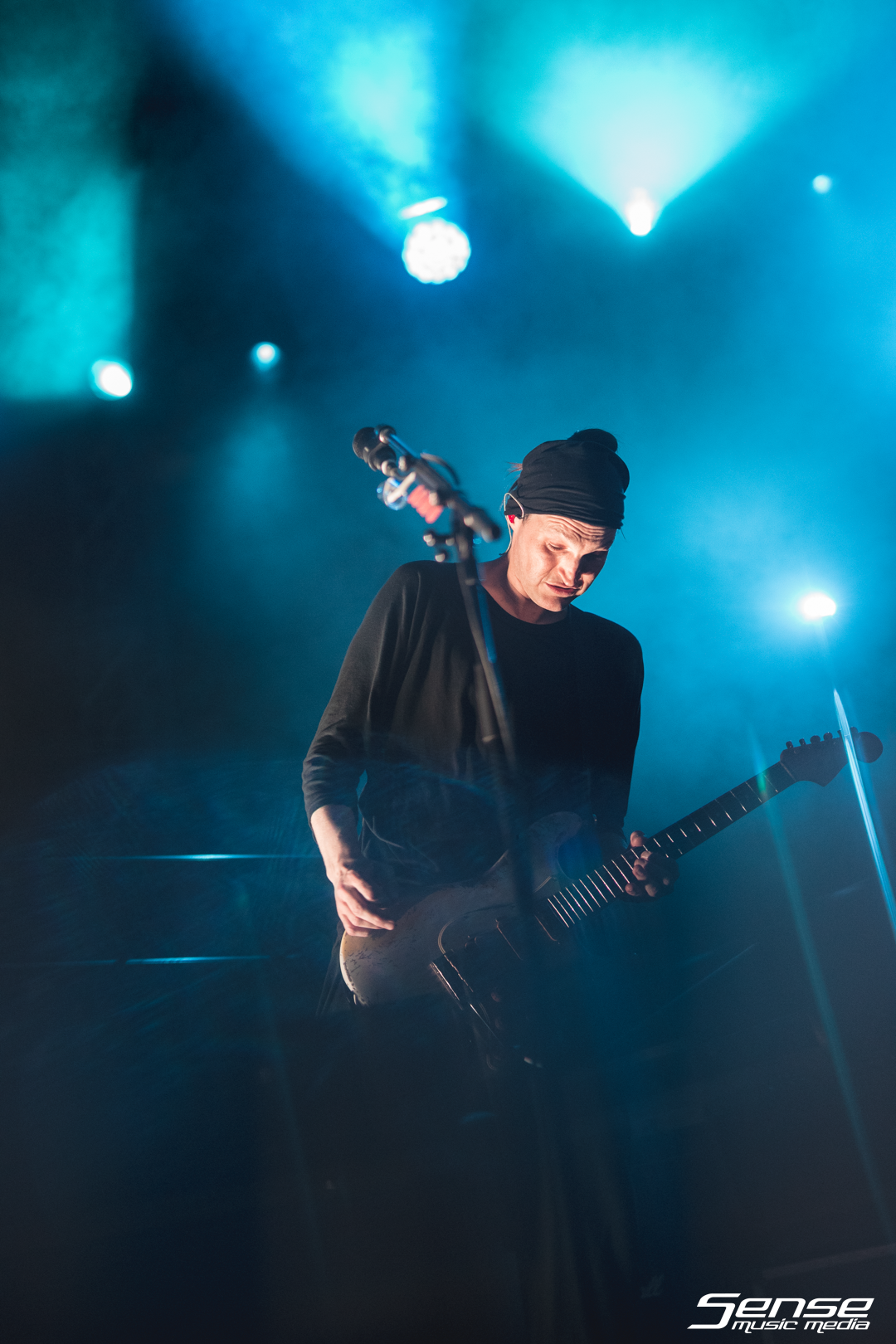 JANE'S ADDICTION - Eaton's Hill-10.png