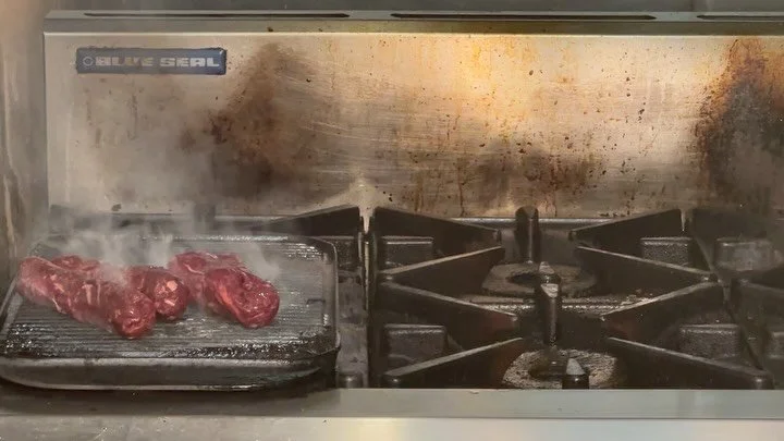 With our summer holiday now well and truly behind us—and buoyed by that fresh “new school” energy September always brings—we’re so excited to welcome you back tonight!
We’re kicking off the week with sumptuous cut