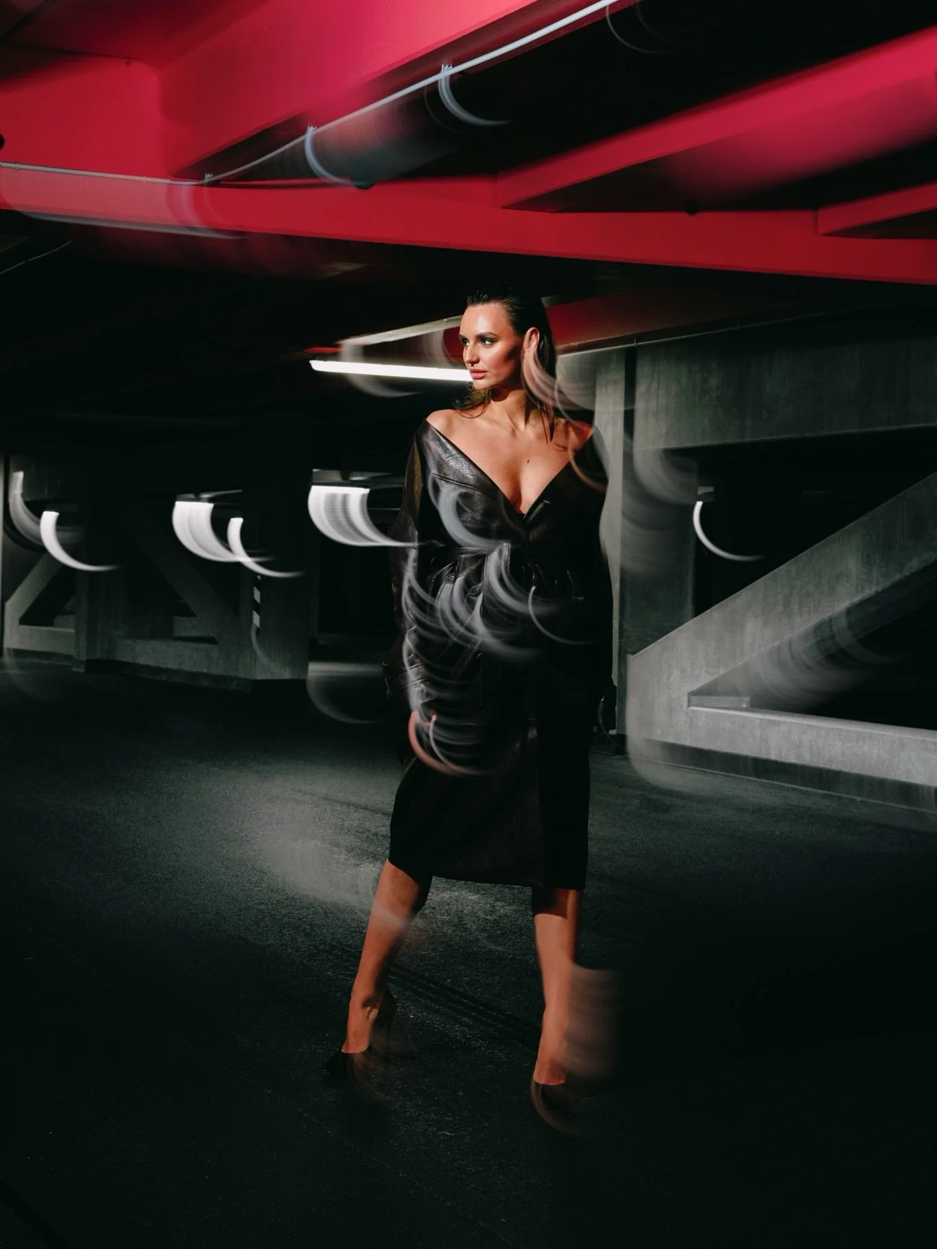 🔥 Turning lights underground w/ @dashakorni where shadows meet magic

💄 @m_princessa_888_