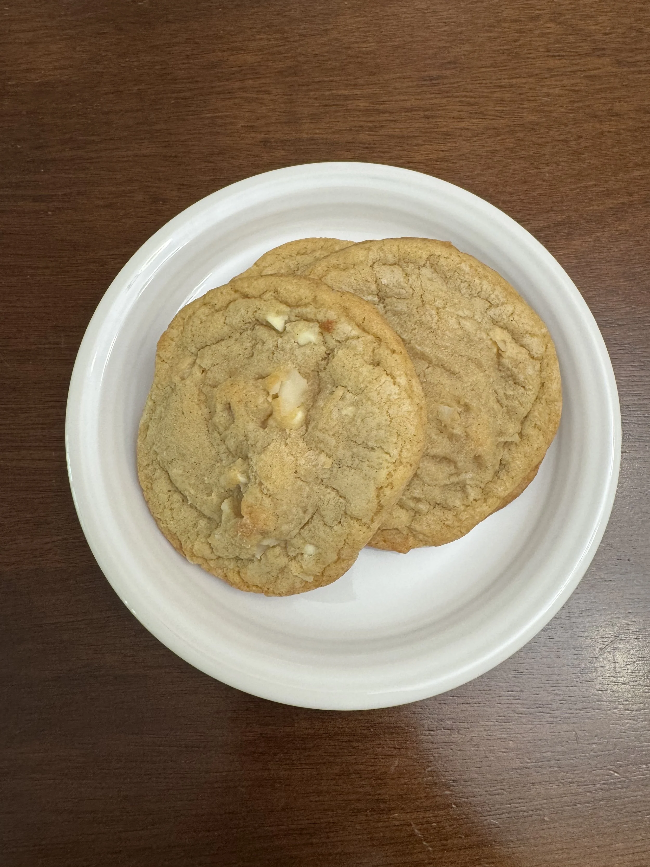 XL White Chocolate Macadamia Cookies