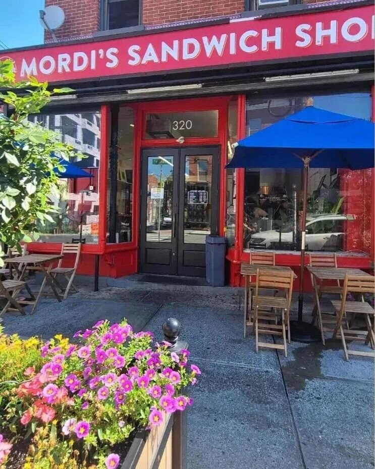 Thanks @thefoundrygirljc for the great photo of our shop! 🤗

We are OPEN 
Mon-Fri 10am-8pm 
Sat 9am-4pm 
Sun Closed 

Delivery/pickup via @ubereats @postmates 

#MordisSandwichShop #jerseycity #breakfast #lunch #dinner #dessert #delivery #sandwichsh