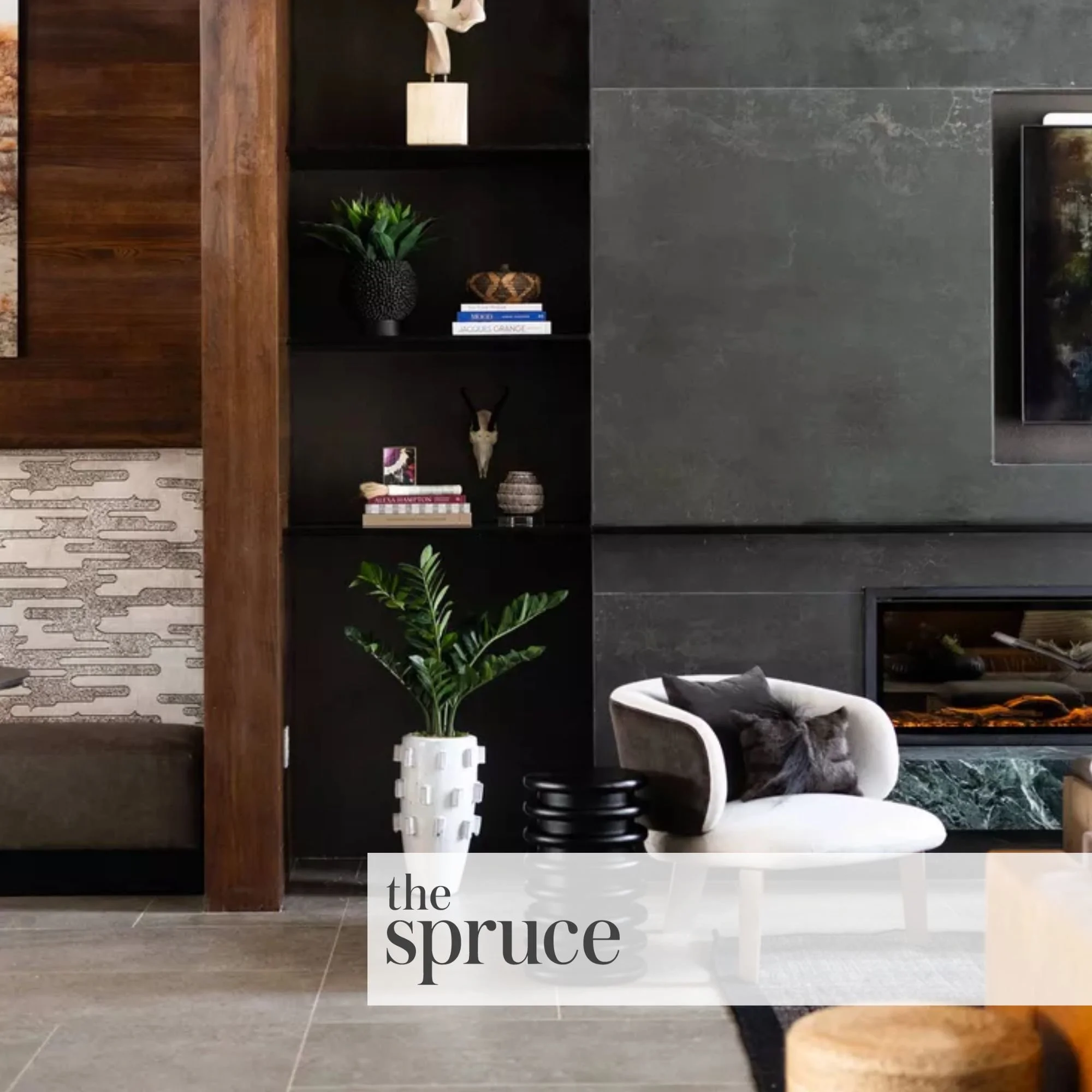 50 Bookshelf Decor Ideas to Organize and Show Off Your Collection  //  Styling a bookshelf may seem daunting