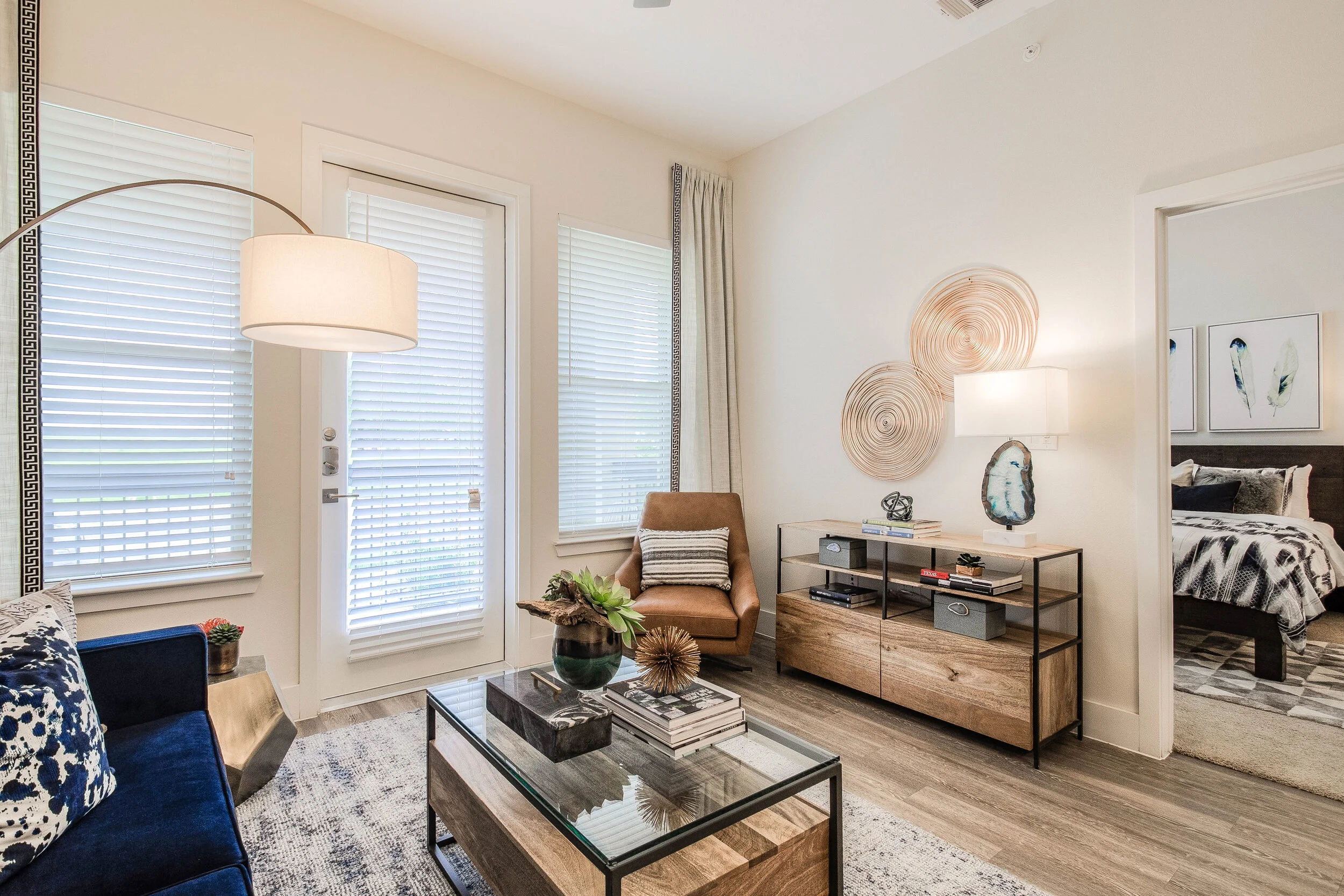 Arlington Commons- Arlington, TX - Living room - Gathering.jpg