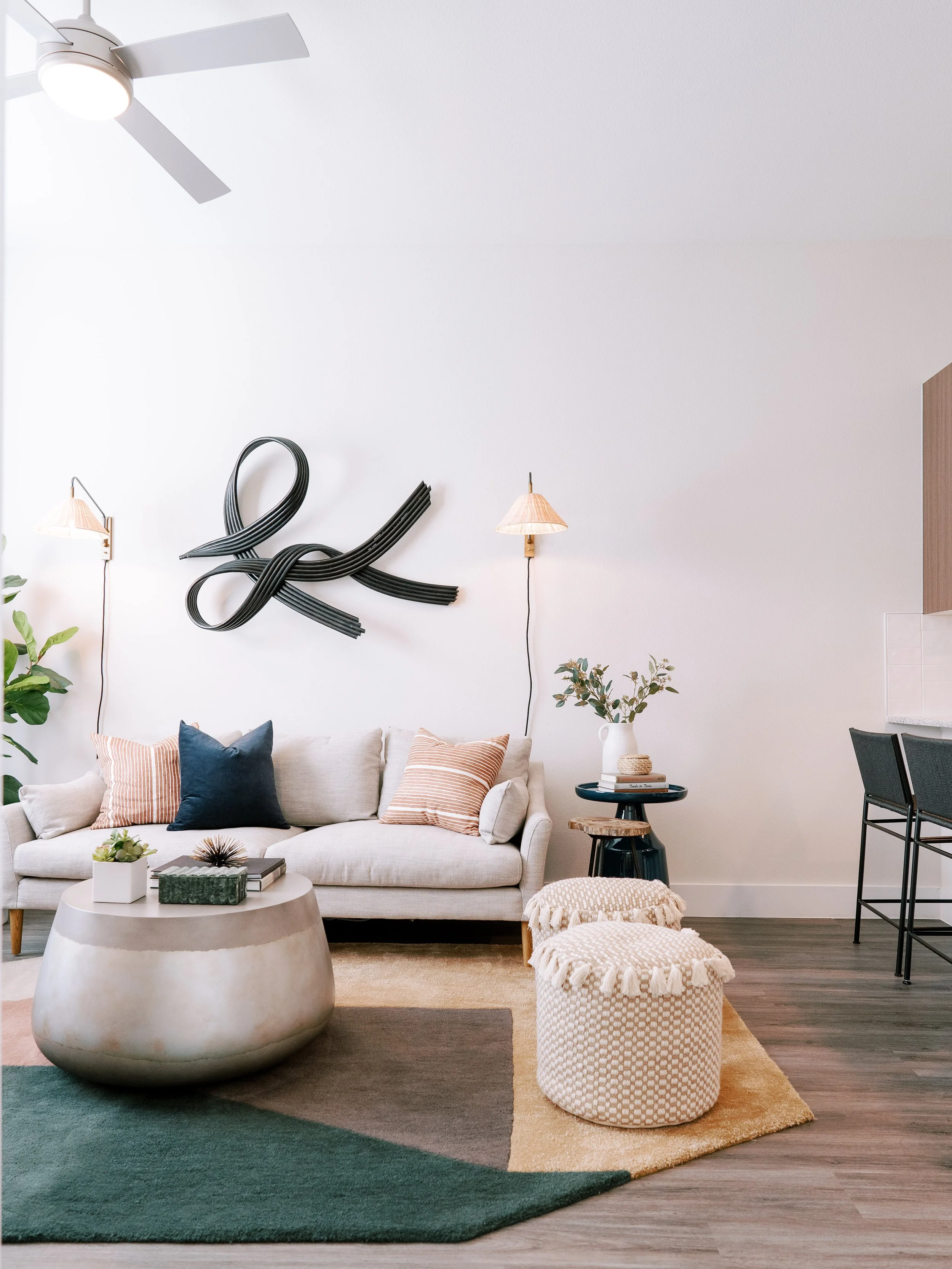 Arlington Commons - Arlington, TX - Living Room - Natural light - open floor plan - high ceilings - modern finishes.jpg