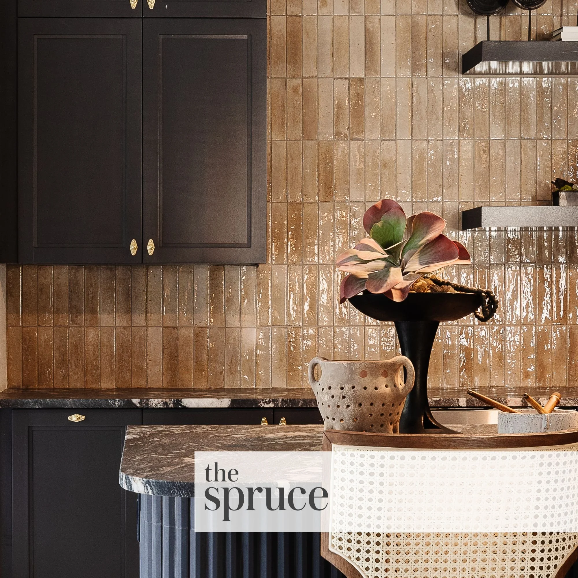 If You're Seeing Shaker Cabinets Everywhere, We Are Too—Why Designers Love Them  //  Are Shaker Cabinets Still in Style?