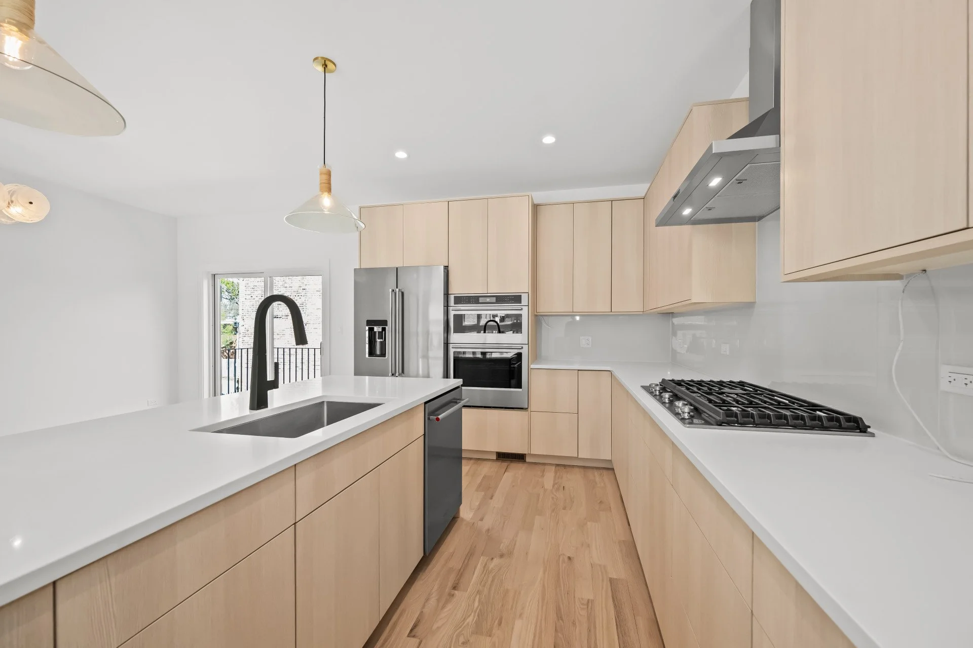 001_hdr_511256_1kitchena2.jpg
