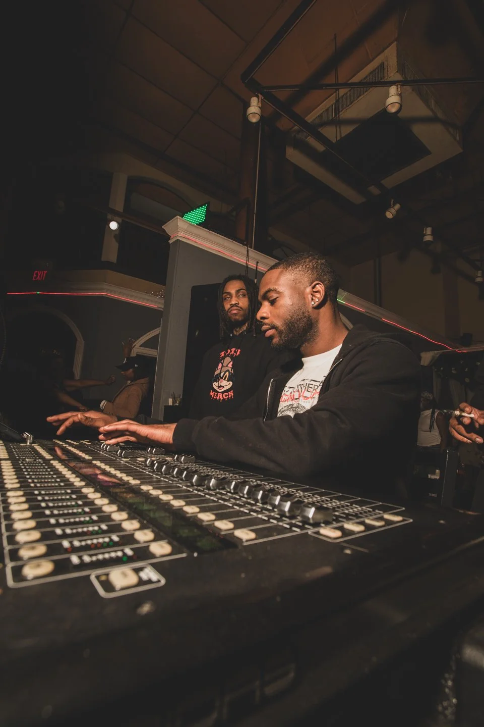 4.8.26 Babylon-5138.jpg