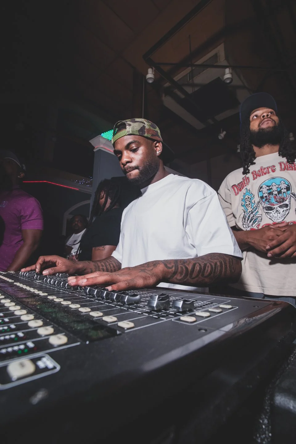 4.15.26 Babylon-5474.jpg