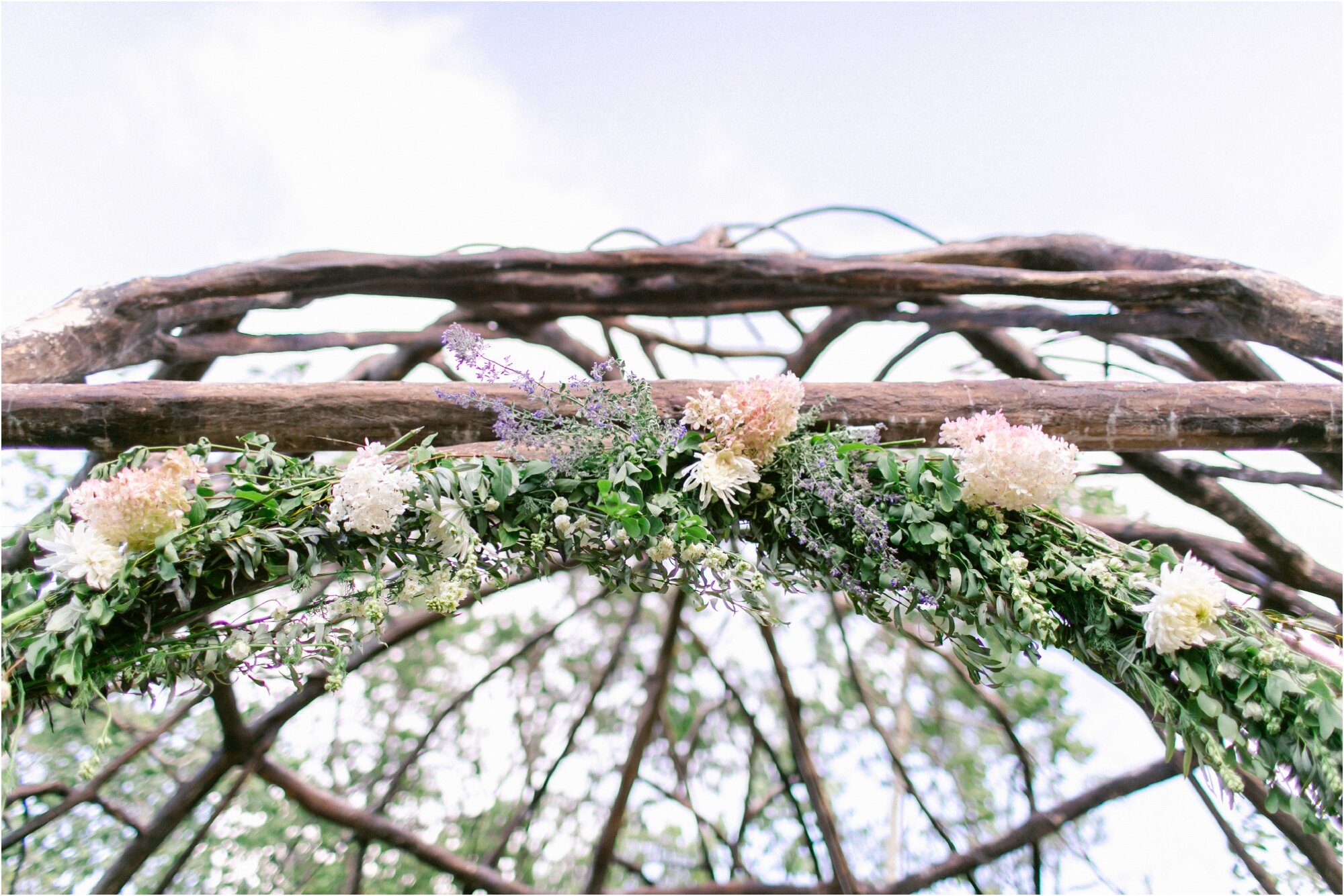 Photographer The Woods Gather on 3 Wedding Aimee Jobe Photography_0204.jpg