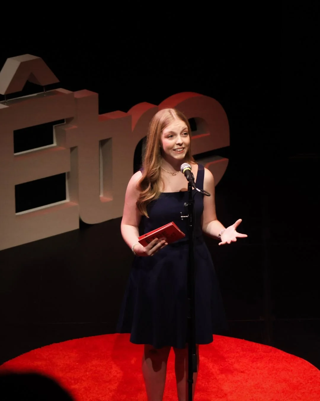 &Ecirc;tre TED-Ed moments at the mic? 📸 Right here! With thx to our collegiate photographers @isabellaappellmedia @wichitacientifica &amp; @i.hannajung, here is the 1st set of pics from the beginning of Show 1&hellip;more on the way! 🎬

#teded #ted