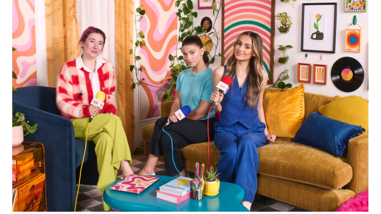 Phoebe Gates and Sophia Kianni are Sticking Together &amp; Commanding Attention - and They Told Être All About It