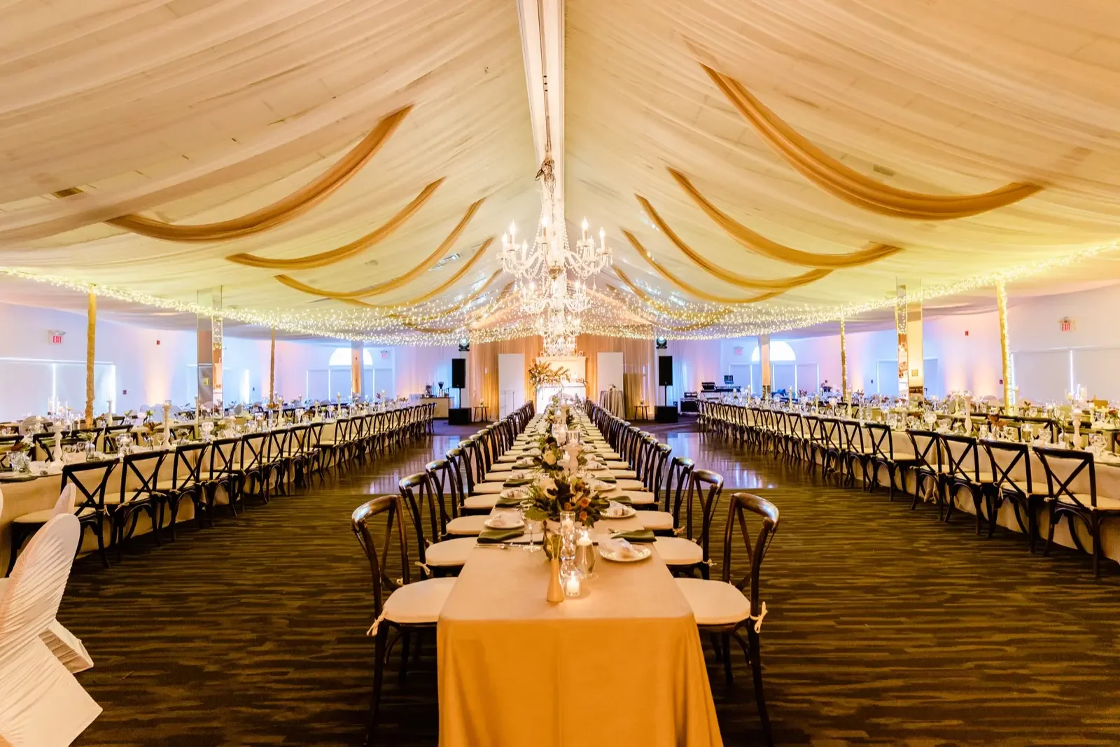 Winnipeg Wedding Decor4.webp