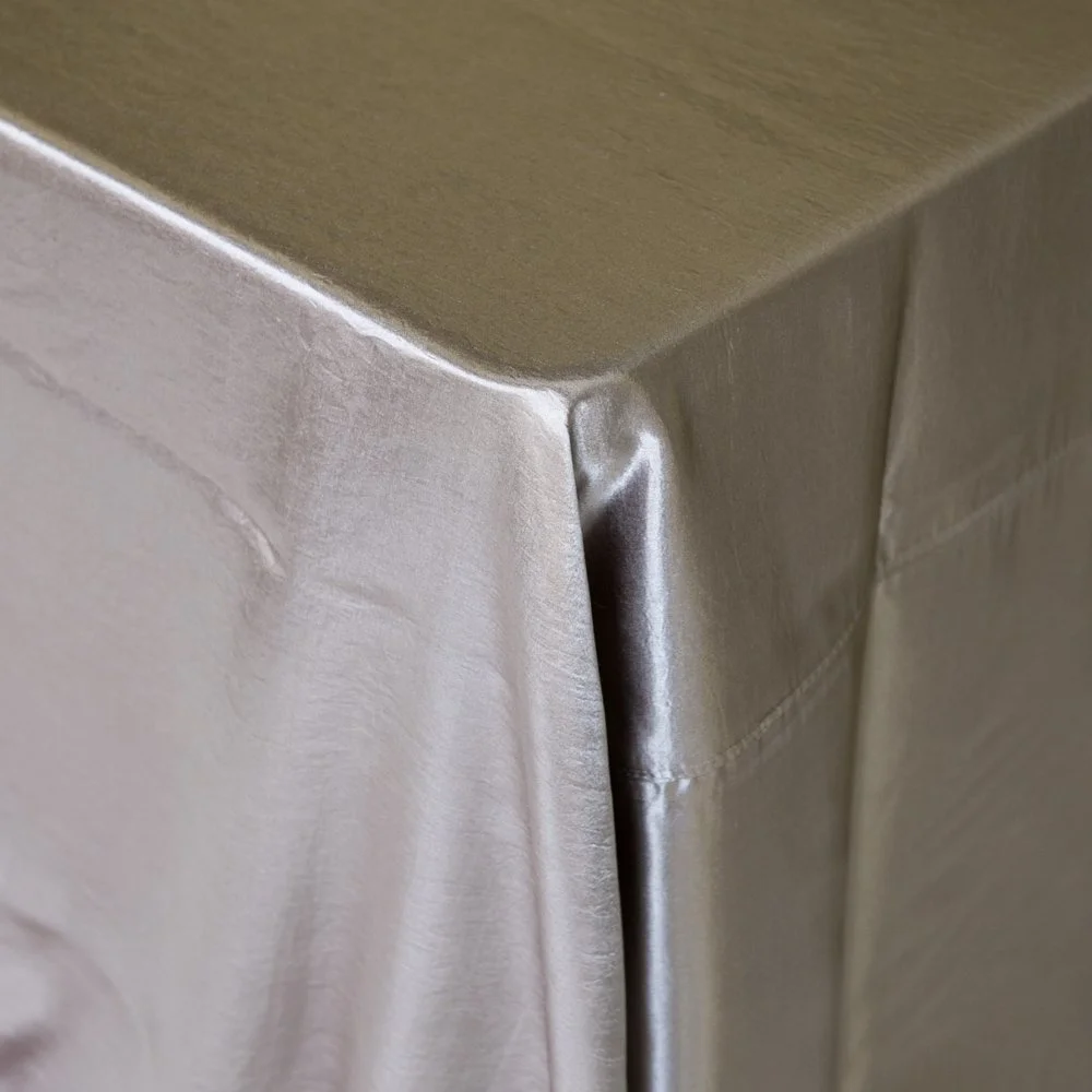 Shiny Nutmeg
120"  |  90"x156"