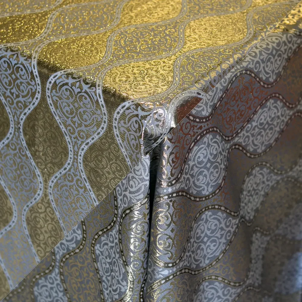 Silver & Gold
120"  |  90"x156"