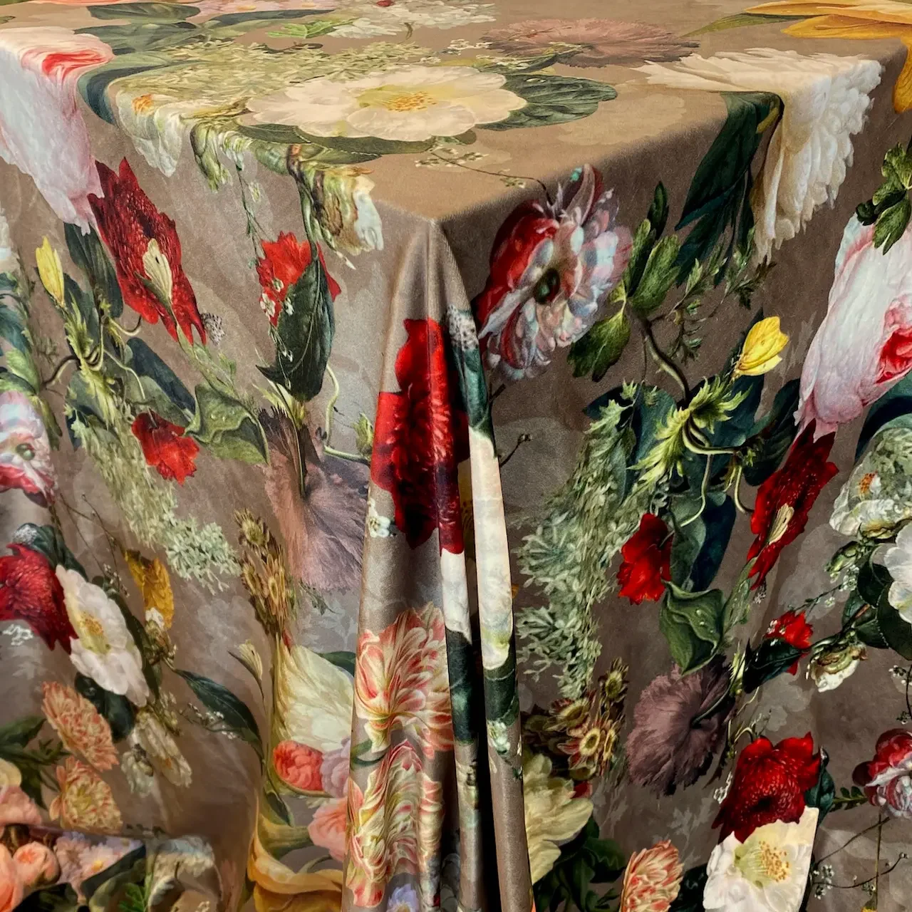 Floral
132"  |  90"x156"