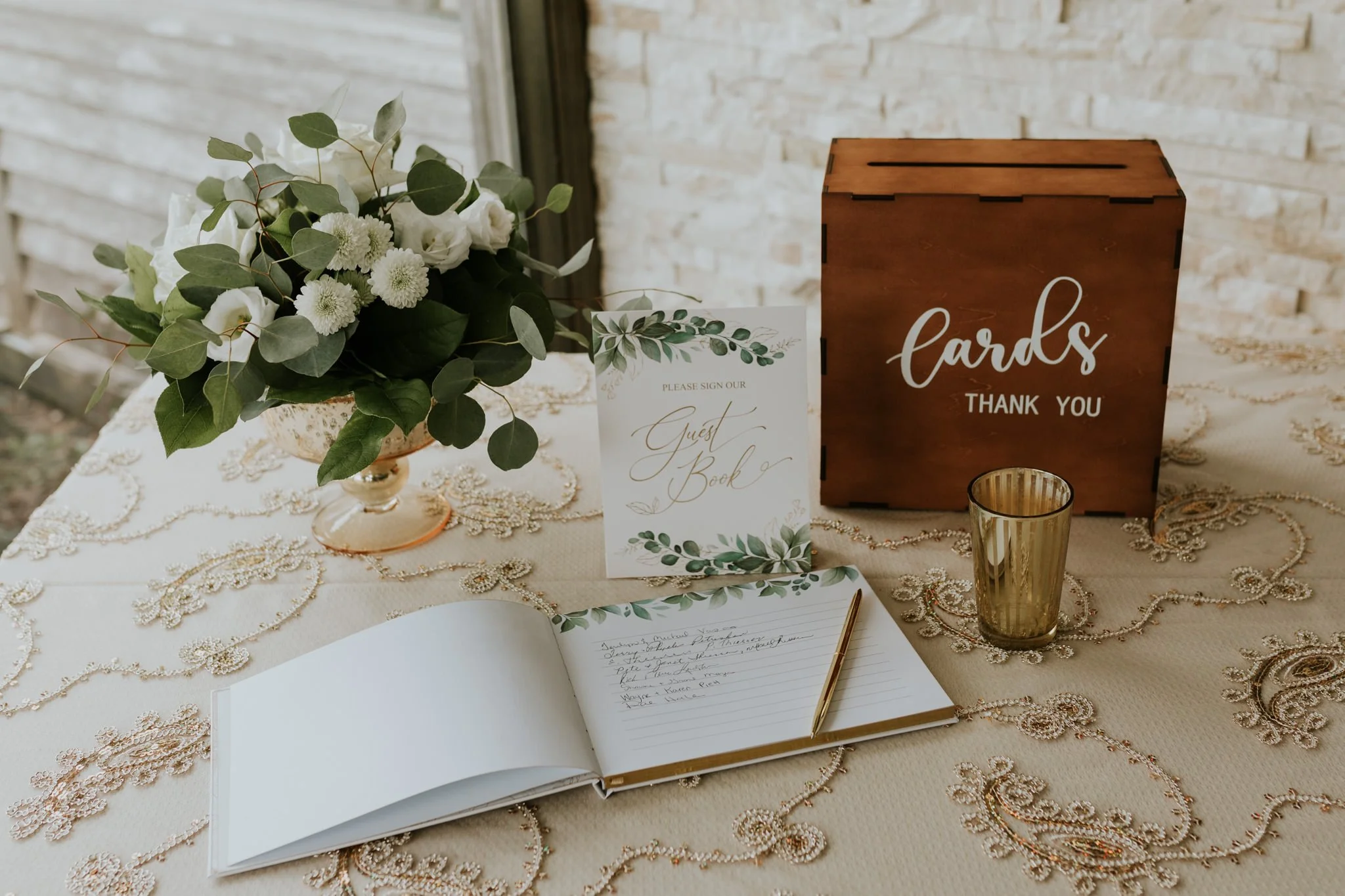 breezy-bend-country-club-wedding-42-Lauren Cox.png