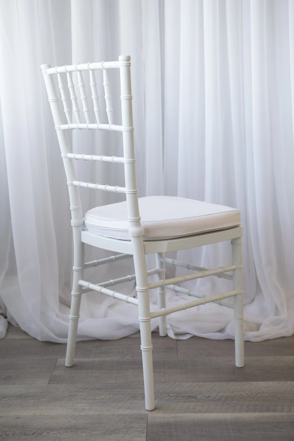 White
Chiavari Chair